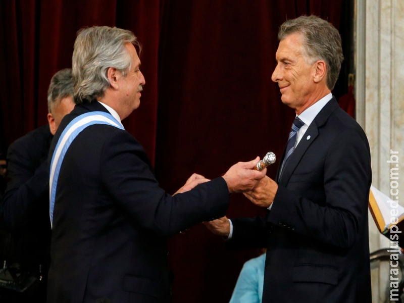 Com presença de Mourão, Alberto Fernández assume presidência da Argentina Com presença de Mourão, Alberto Fernández assume presidência da Argentina