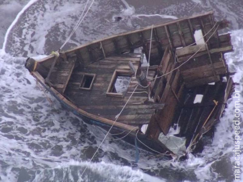 Destroços de ‘barco fantasma’ com cinco corpos são achados na costa do Japão Destroços de ‘barco fantasma’ com cinco corpos são achados na costa do Japão