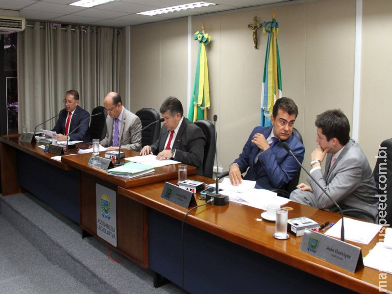 Emendas dos poderes são acatadas e texto da reforma vai a plenário