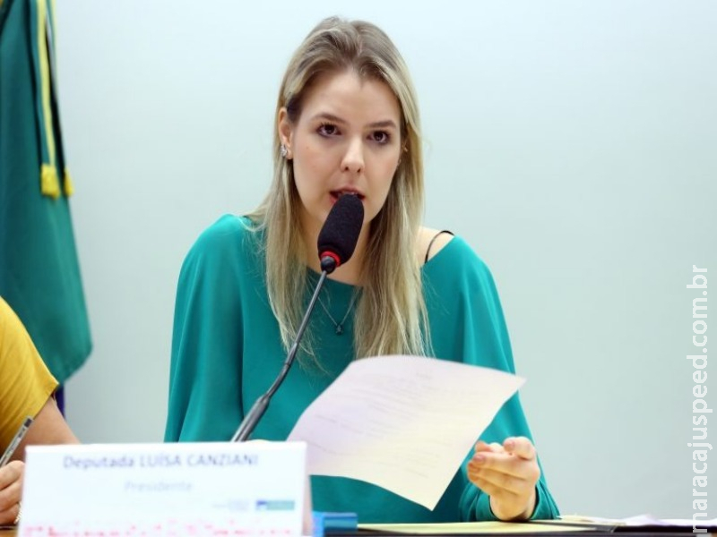 Especialistas apontam necessidade de reconhecimento da presença feminina em espaços de poder Especialistas apontam necessidade de reconhecimento da presença feminina em espaços de poder
