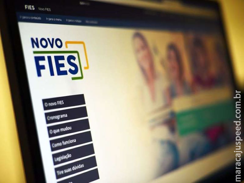 Fies exigirá 400 pontos na redação do Exame Nacional do Ensino Médio Fies exigirá 400 pontos na redação do Exame Nacional do Ensino Médio