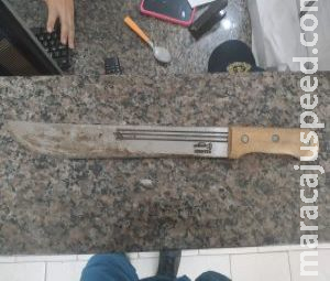 Homem agride desafeto com facão em Bonito e o deixa em estado grave Homem agride desafeto com facão em Bonito e o deixa em estado grave