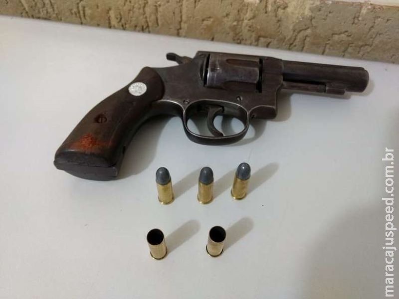 Homem morre em confronto com a polícia em Dourados Homem morre em confronto com a polícia em Dourados