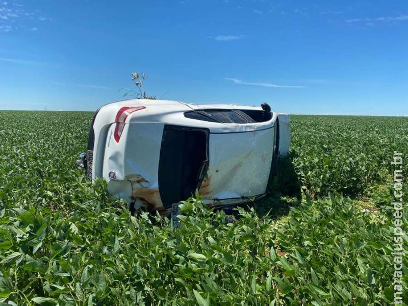 Homem que morreu em acidente estava sem cinto e foi jogado para fora do carro