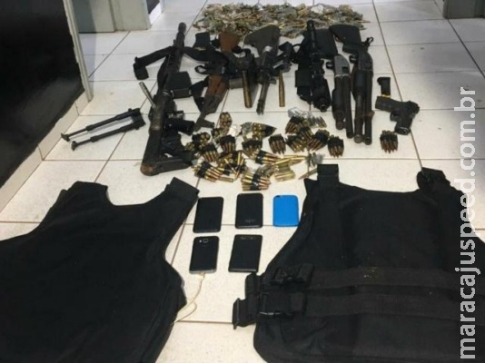 Identificados outros dois assaltantes mortos depois de ataque a carro-forte Identificados outros dois assaltantes mortos depois de ataque a carro-forte