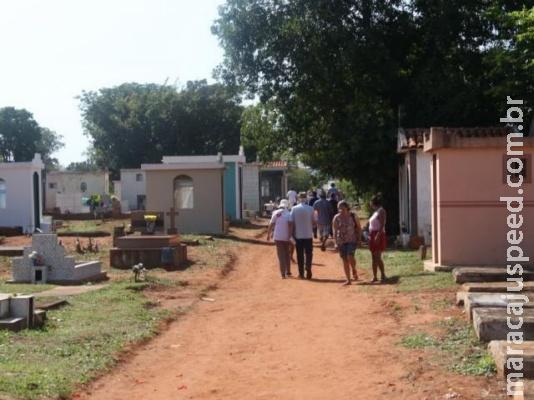 Idosa descobre outro corpo enterrado em túmulo que era para ser do irmão