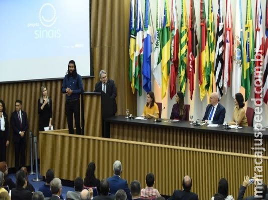 MEC e Cidadania lançam projeto de atividades culturais e esportivas para surdos MEC e Cidadania lançam projeto de atividades culturais e esportivas para surdos