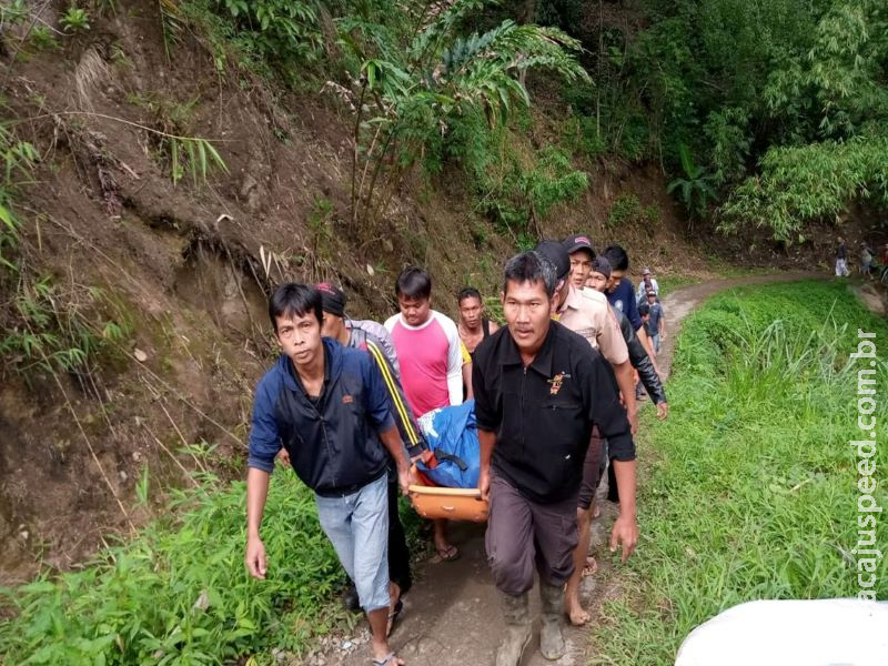 Pelo menos 24 mortos e 13 feridos graves em acidente na Indonésia Pelo menos 24 mortos e 13 feridos graves em acidente na Indonésia