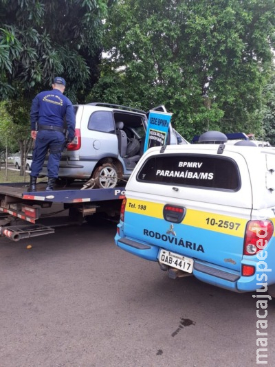 Polícia Militar Rodoviária apreende carga de 80 pneus de origem estrangeira Polícia Militar Rodoviária apreende carga de 80 pneus de origem estrangeira