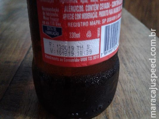 Procon encontra cervejas vencidas durante fiscalização a bar