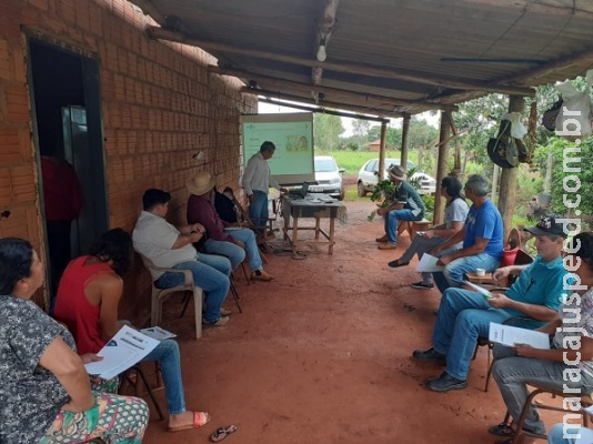 Produtores rurais de Sidrolândia recebem orientações para melhorar cultivo de alimentos