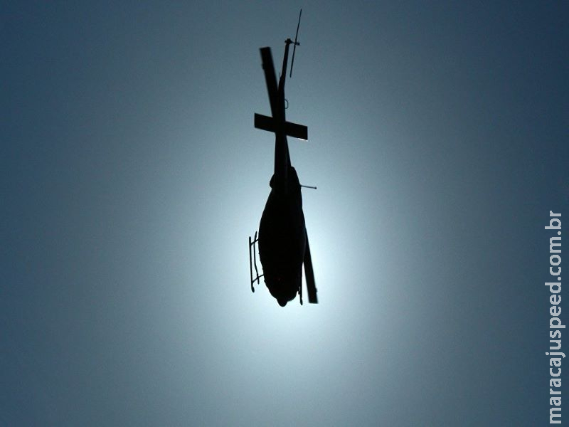 Resgate encontra seis corpos após queda de helicóptero no Havaí Resgate encontra seis corpos após queda de helicóptero no Havaí