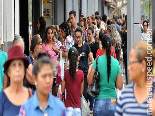 Salários do funcionalismo público injetam R$ 1,7 bilhão na economia Salários do funcionalismo público injetam R$ 1,7 bilhão na economia