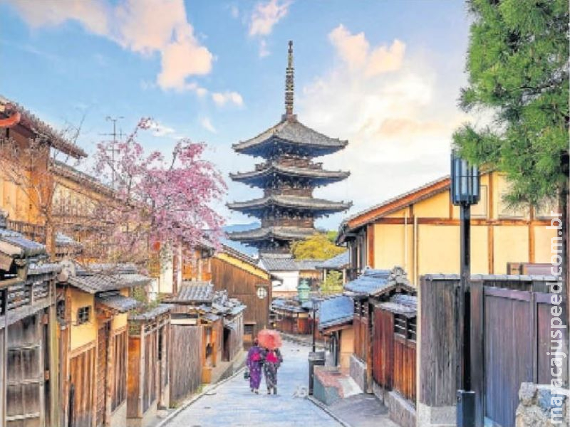 Templos e gueixas se destacam em cidade do Japão Templos e gueixas se destacam em cidade do Japão