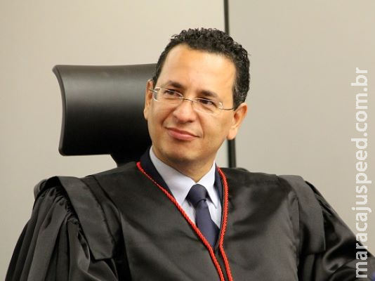 Cargo de procurador-geral deve ficar com um promotor Cargo de procurador-geral deve ficar com um promotor