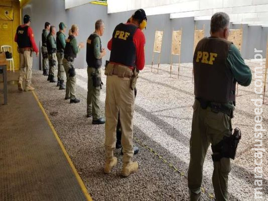 Fiscais do Ibama são treinados pela PRF em curso de tiro Fiscais do Ibama são treinados pela PRF em curso de tiro