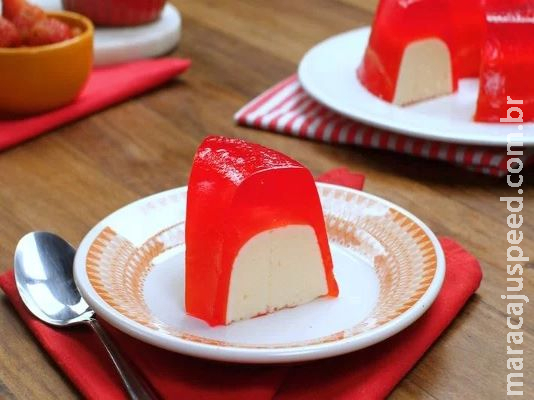 Gelatina recheada simples