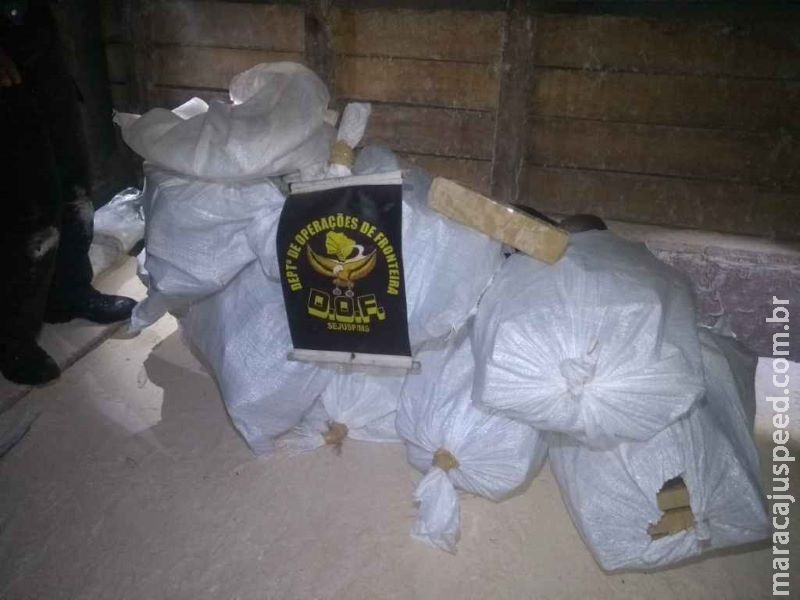 Grupo é preso durante checagem de maconha que seria levada para SP Grupo é preso durante checagem de maconha que seria levada para SP