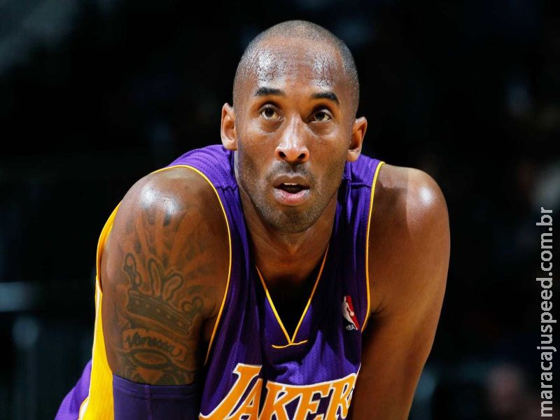 Ícone do basquete, Kobe Bryant morre em acidente de helicóptero Ícone do basquete, Kobe Bryant morre em acidente de helicóptero