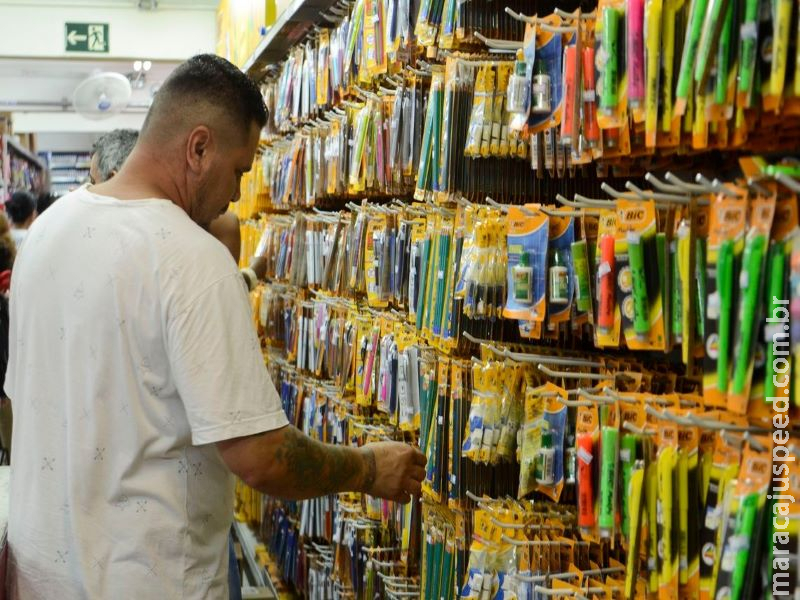 Inmetro dá dicas de segurança na compra de material escolar Inmetro dá dicas de segurança na compra de material escolar