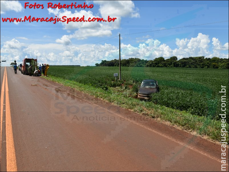 Maracaju: Corpo de Bombeiros atendem ocorrência de capotamento na MS-162, passageiro foi arremessado para fora de caminhonete