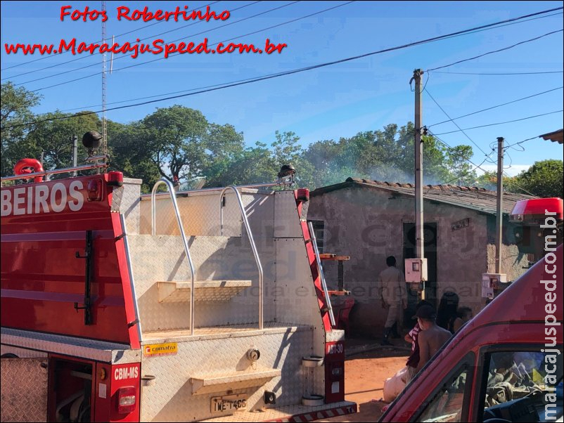 Maracaju: Corpo de Bombeiros atendem ocorrência de incêndio em residência no Conjunto Egídio Ribeiro