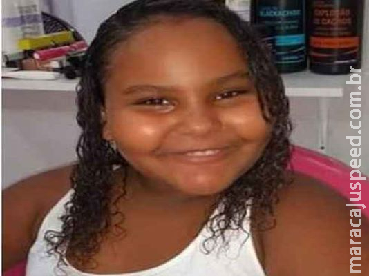 Menina de 8 anos morre após ser atingida por bala perdida em Belford Roxo Menina de 8 anos morre após ser atingida por bala perdida em Belford Roxo