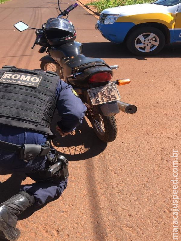 Motocicleta com placa "fria" é apreendida pela Guarda Municipal Motocicleta com placa "fria" é apreendida pela Guarda Municipal