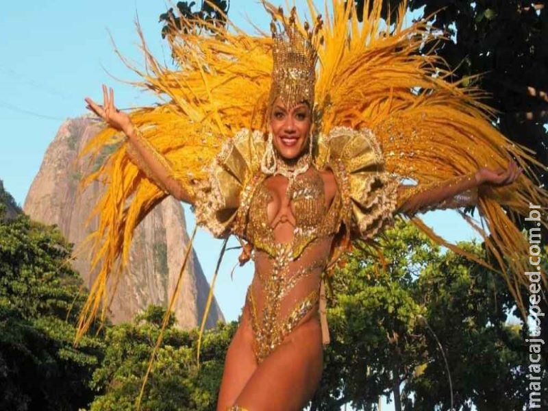 Musa do Carnaval quebra braço depois de confusão no Rio