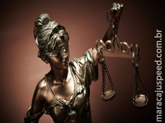 Projeto tipifica crime contra a honra profissional, com pena de até três anos Projeto tipifica crime contra a honra profissional, com pena de até três anos