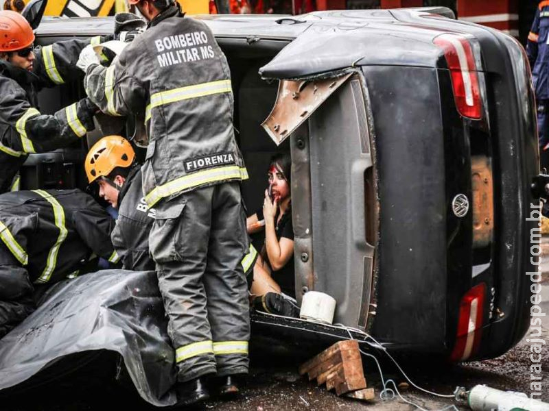 Acidente ‘falso’ com vazamento de gás assustou quem passava pelo centro de Campo Grande