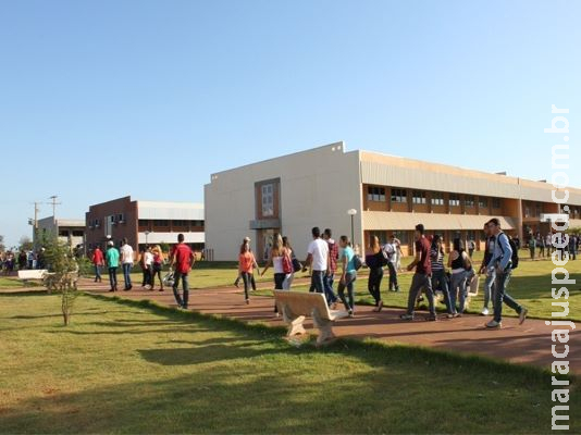 Aluna de medicina ganha acordo com UFGD e vai continuar curso por cota Aluna de medicina ganha acordo com UFGD e vai continuar curso por cota