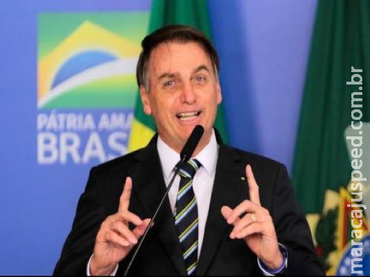 Bolsonaro quer trazer fábrica da Tesla ao Brasil Bolsonaro quer trazer fábrica da Tesla ao Brasil