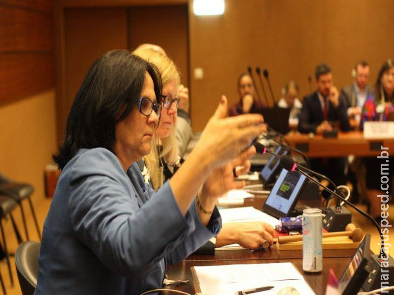 Brasil trabalha por maior presença da mulher na política, diz Damares Brasil trabalha por maior presença da mulher na política, diz Damares