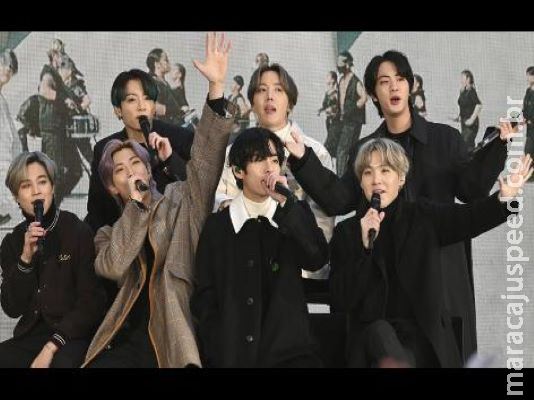 BTS pede que fãs não compareçam a shows para evitar transmissão do coronavírus BTS pede que fãs não compareçam a shows para evitar transmissão do coronavírus