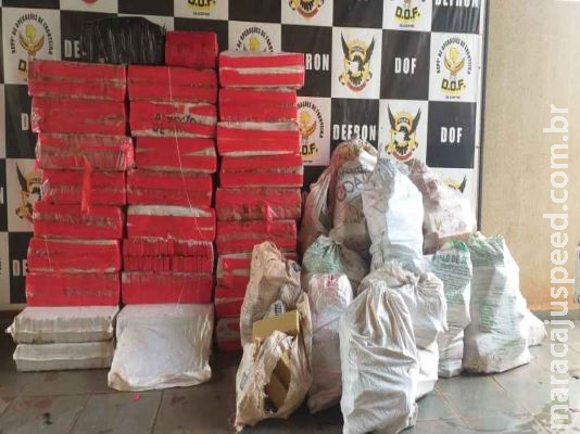 Caminhonete roubada é recuperada com 1 tonelada de maconha em consórcio Caminhonete roubada é recuperada com 1 tonelada de maconha em consórcio