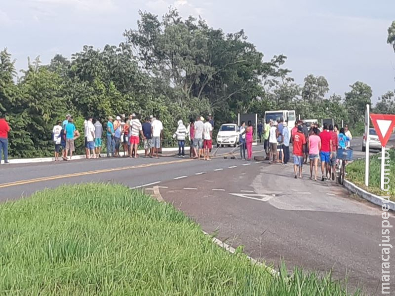 Contra o Cota Zero, manifestantes bloqueiam rodovia BR-262 em Miranda