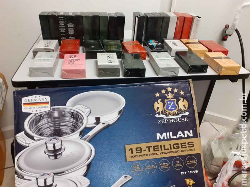 De BMW, rapaz é preso vendendo produtos falsificados em estacionamento de supermercado De BMW, rapaz é preso vendendo produtos falsificados em estacionamento de supermercado