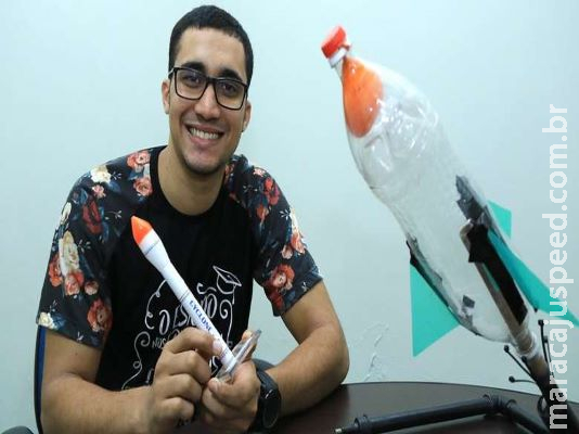 Feiras de ciências de escolas estaduais têm até criação de foguetes
