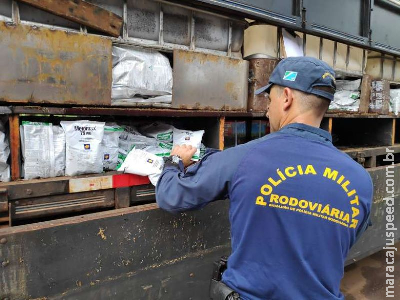 Motorista é preso em Dourados com carga de pesticida contrabandeado Motorista é preso em Dourados com carga de pesticida contrabandeado