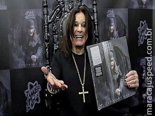 Ozzy diz que provou bacon vegano e achou com gosto de ‘pele alienígena’