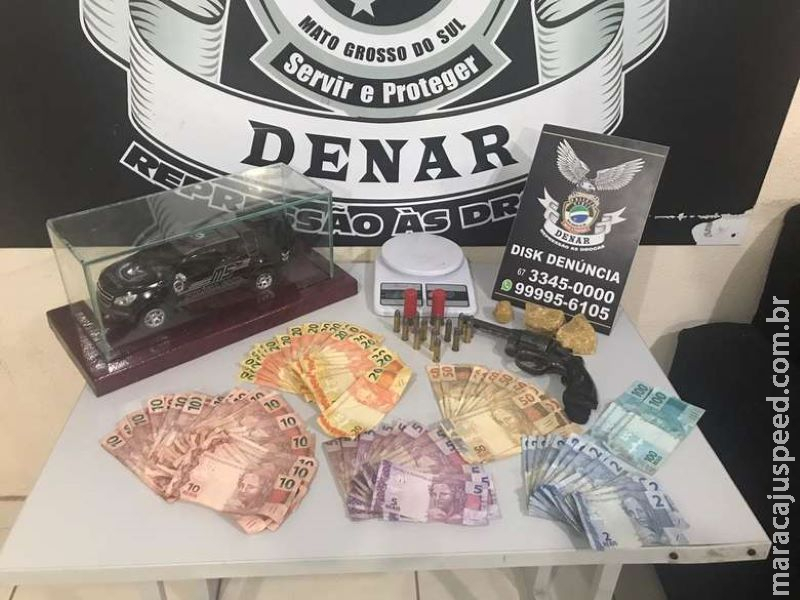 Polícia fecha boca e apreende dinheiro durante Polícia fecha boca e apreende dinheiro durante