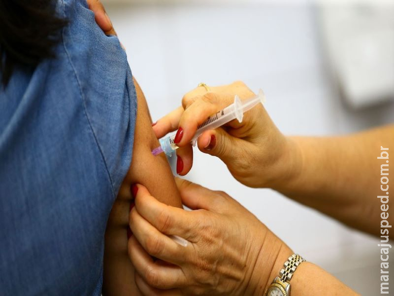 Vacina mais eficaz contra pneumonia é testada em humanos Vacina mais eficaz contra pneumonia é testada em humanos