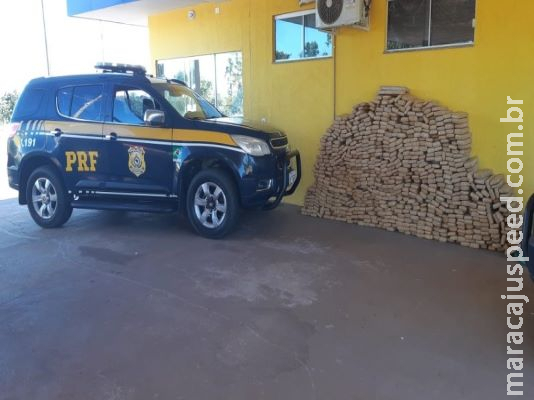 PRF apreende mais de 1.3 T de maconha em duas abordagens no MS PRF apreende mais de 1.3 T de maconha em duas abordagens no MS