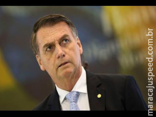 Bolsonaro autoriza contratação de terceiros para consignações pelo INSS Bolsonaro autoriza contratação de terceiros para consignações pelo INSS