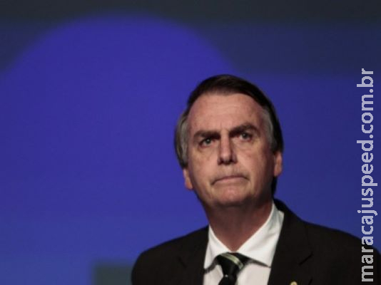 Bolsonaro cita BPC e volta a provocar Congresso Nacional nas redes sociais