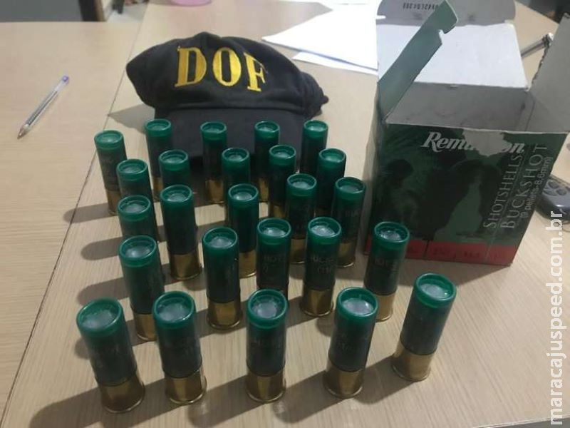 Casal é preso pela polícia com munições durante Operação Casal é preso pela polícia com munições durante Operação
