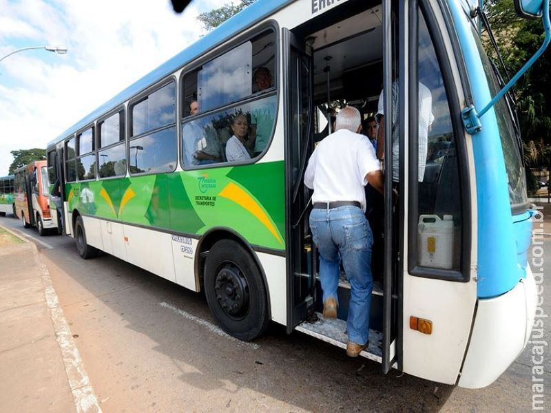 CDH pode votar projeto que regulamenta transporte gratuito para idosos CDH pode votar projeto que regulamenta transporte gratuito para idosos