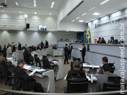 Cinco vereadores mudam de partido; dois vão para o PSD