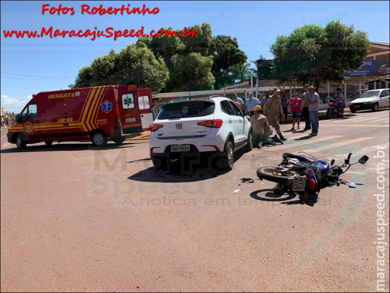 Colisão entre carro e motocicleta na região central de Maracaju Colisão entre carro e motocicleta na região central de Maracaju